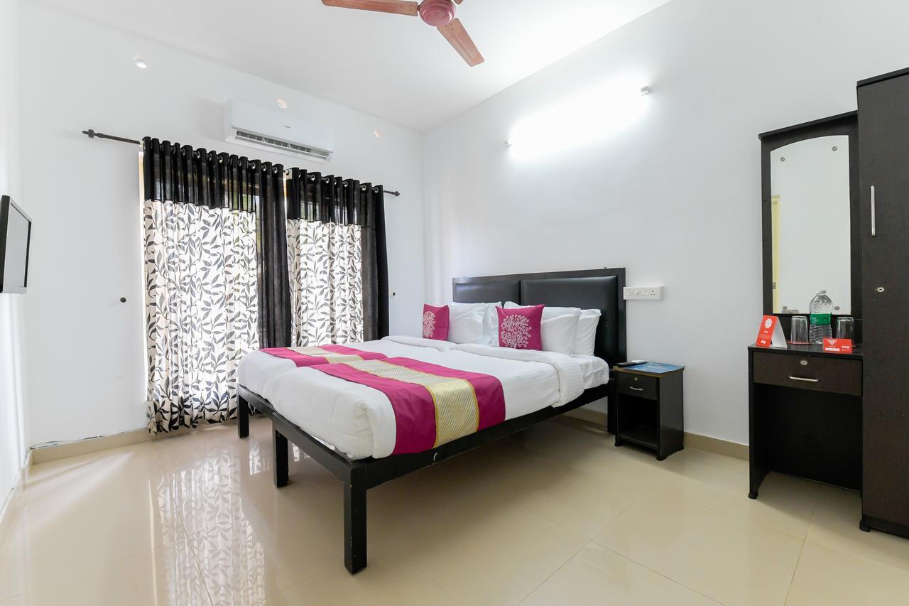 Oyo 11891 Amare Beach Resorts Alappuzha Ngoại thất bức ảnh